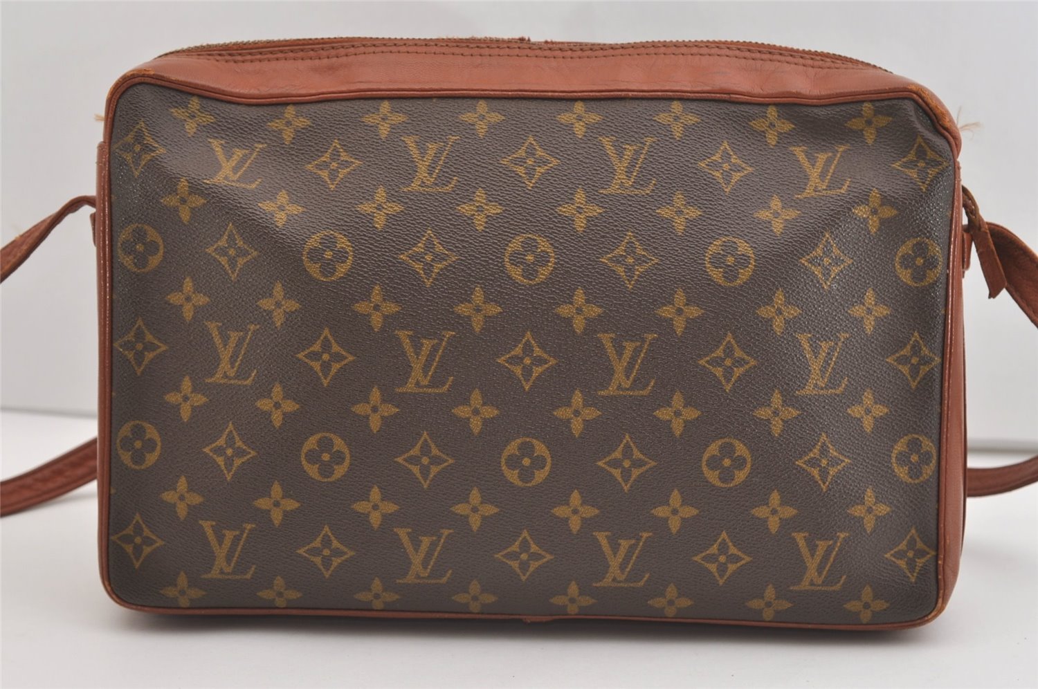 Authentic Louis Vuitton Monogram Sac Bandouliere 35 Shoulder Bag Old Model 6524J