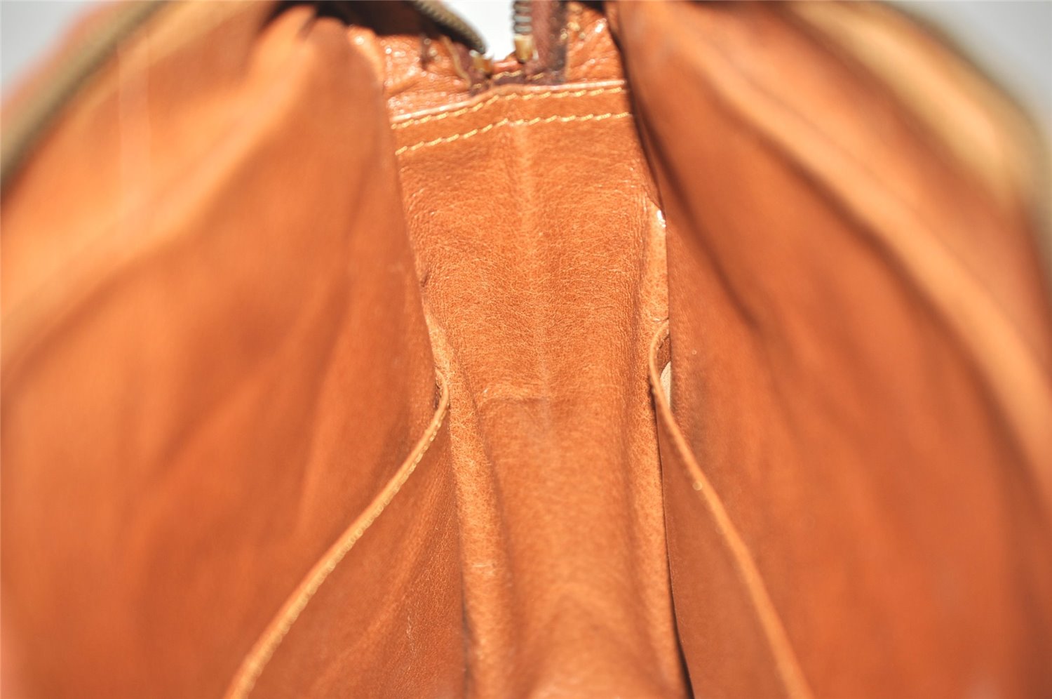 Authentic Louis Vuitton Monogram Sac Bandouliere 35 Shoulder Bag Old Model 6524J