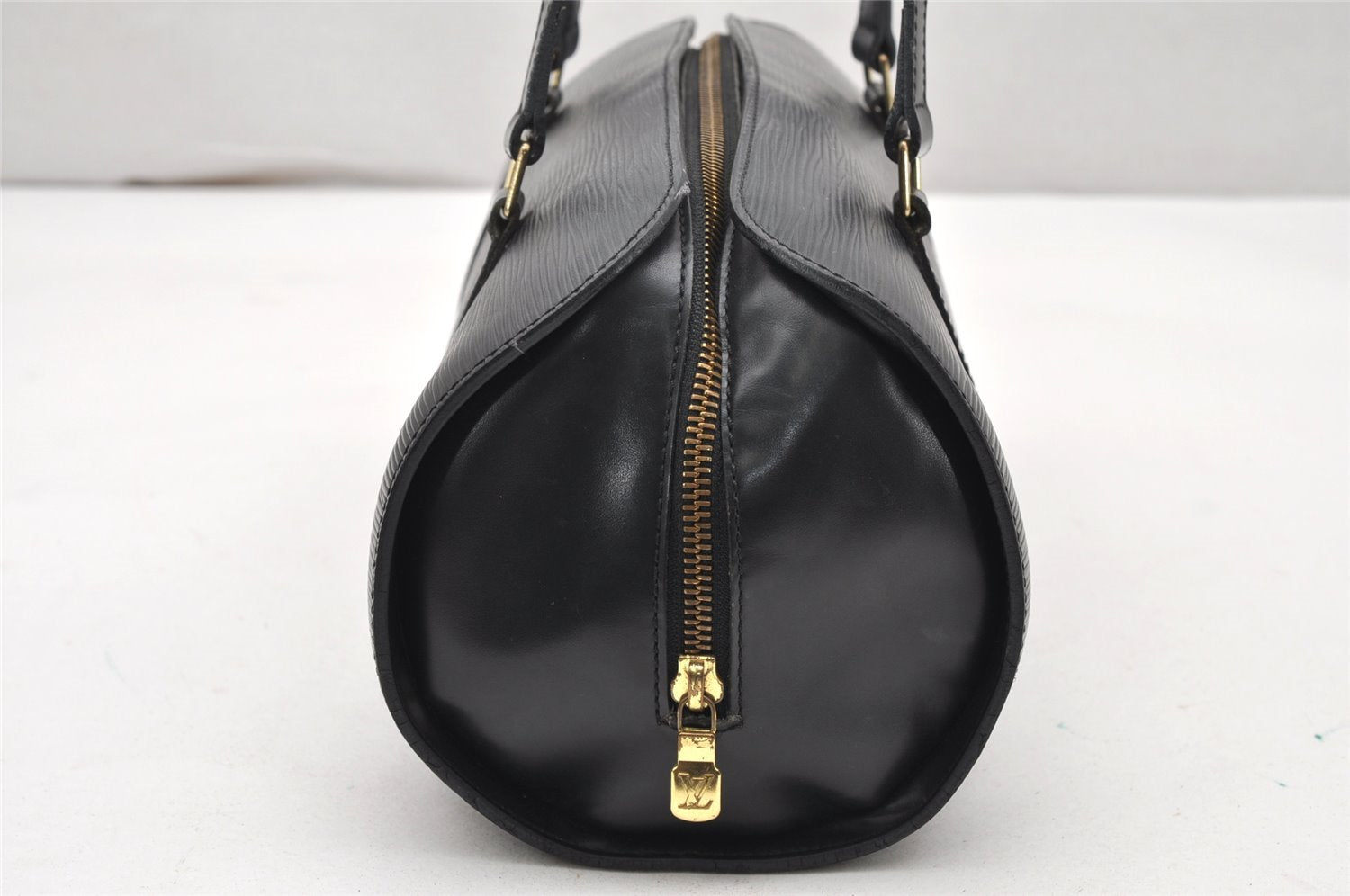 Authentic Louis Vuitton Epi Soufflot Black Hand Bag M52222 LV 6525K