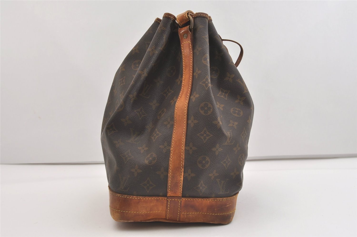 Authentic Louis Vuitton Monogram Noe Shoulder Drawstring Bag M42224 LV 6528J