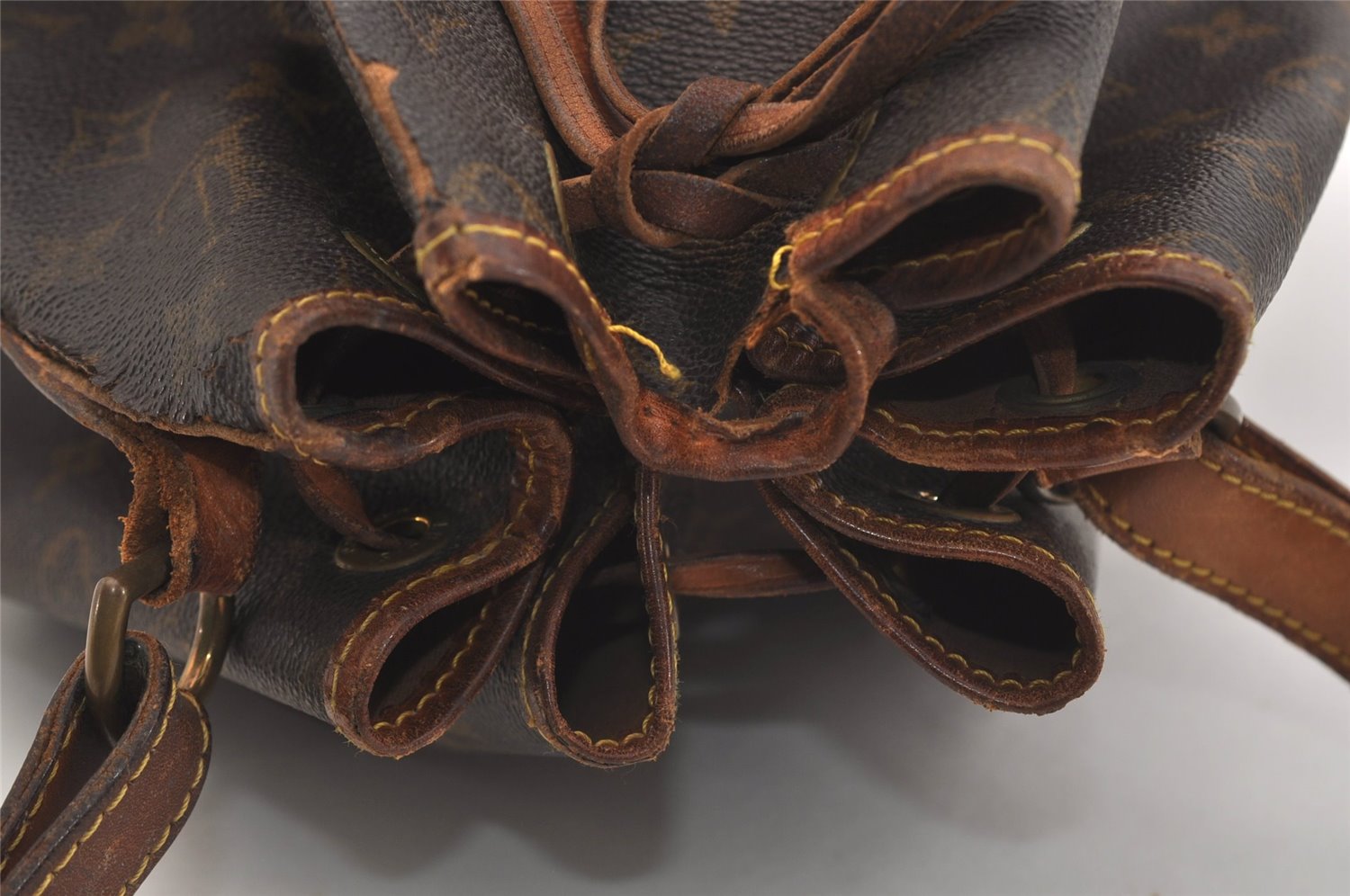 Authentic Louis Vuitton Monogram Noe Shoulder Drawstring Bag M42224 LV 6528J