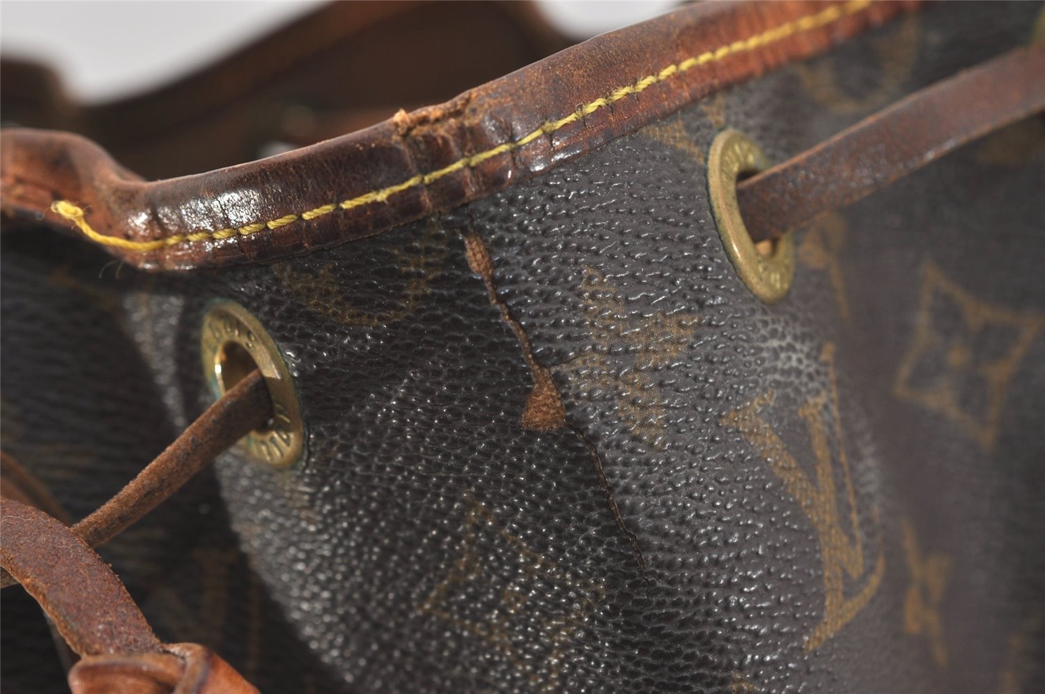 Authentic Louis Vuitton Monogram Noe Shoulder Drawstring Bag M42224 LV 6528J