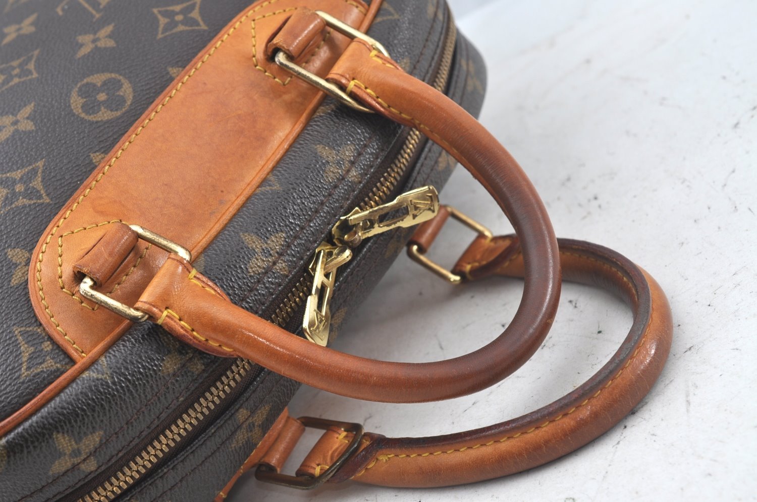 Authentic Louis Vuitton Monogram Trouville Hand Bag Purse M42228 LV 6539J