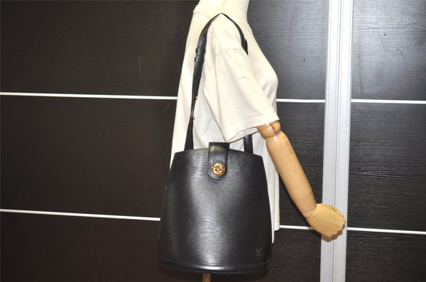 Authentic Louis Vuitton Epi Cluny Shoulder Bag Purse Black M52252 LV 6541I