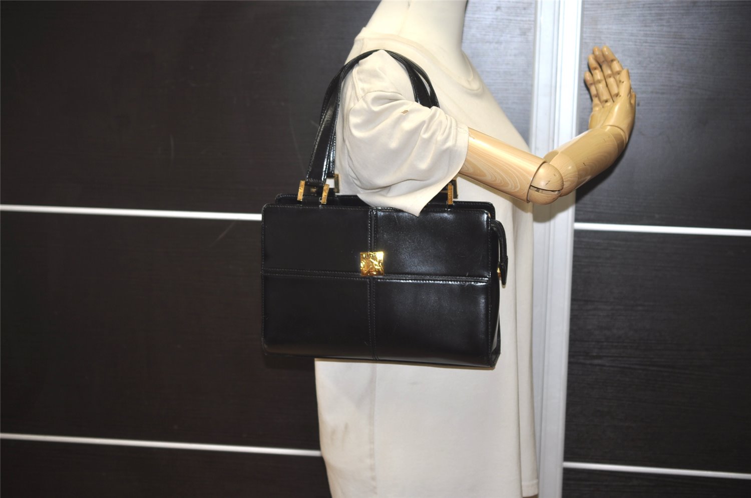 Authentic YVES SAINT LAURENT Hand Bag Purse Leather Black 6553J