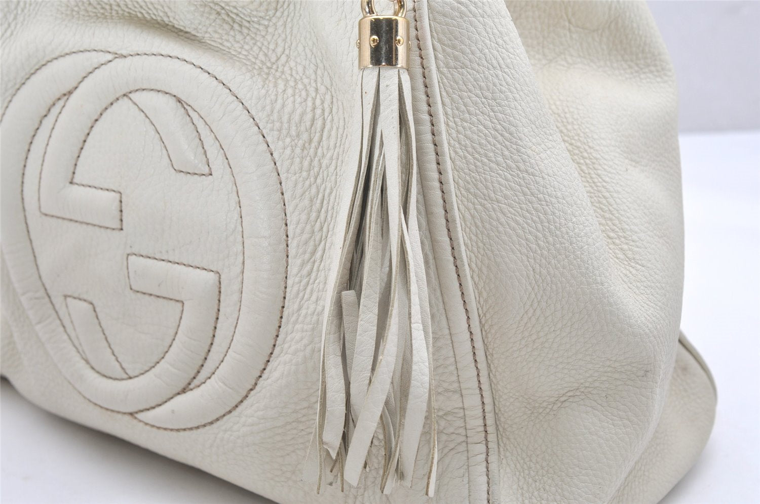 Authentic GUCCI SOHO Tassel Shoulder Tote Bag GG Leather 282309 White 6554K