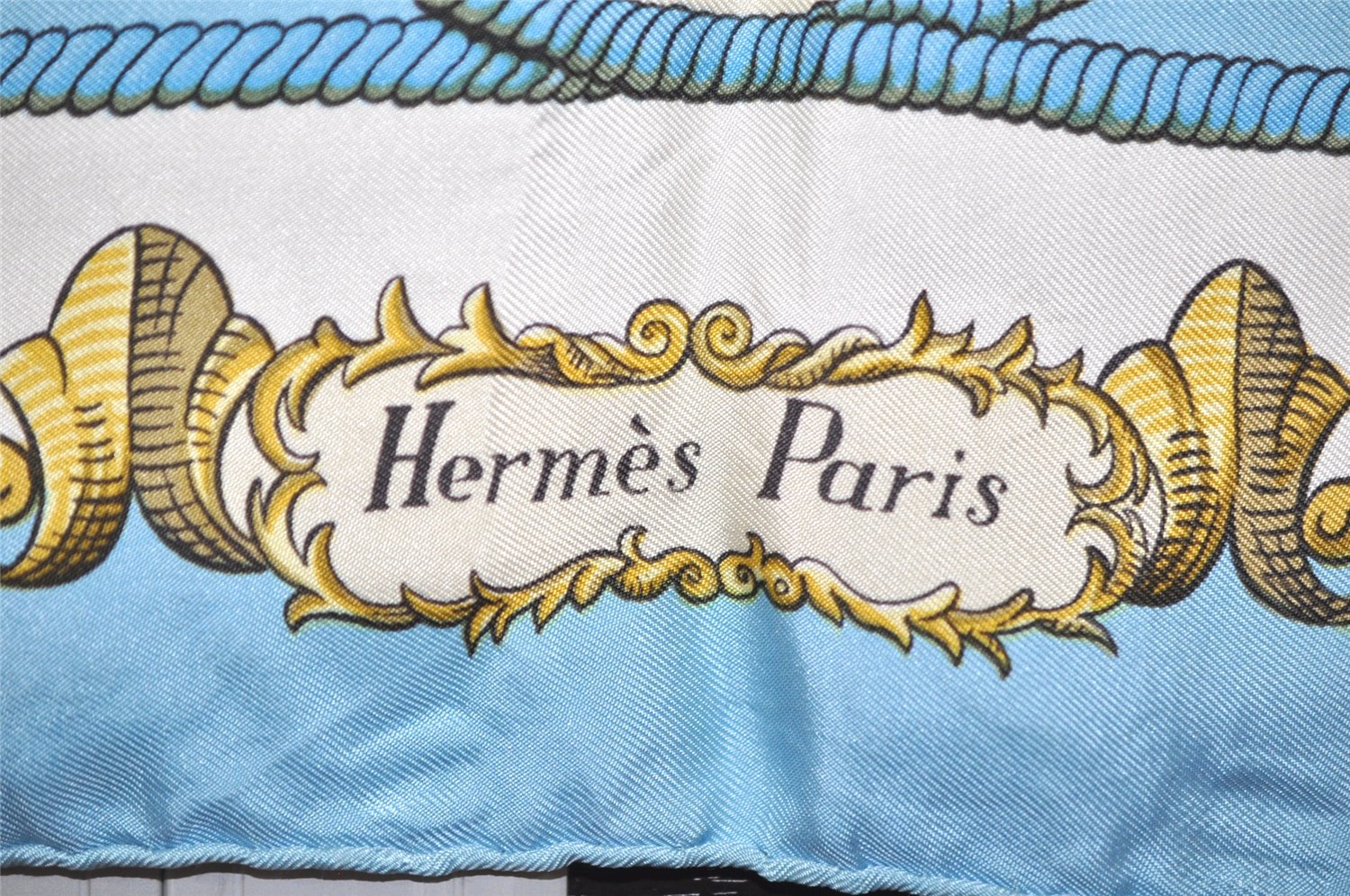 Authentic HERMES Carre 90 Scarf 