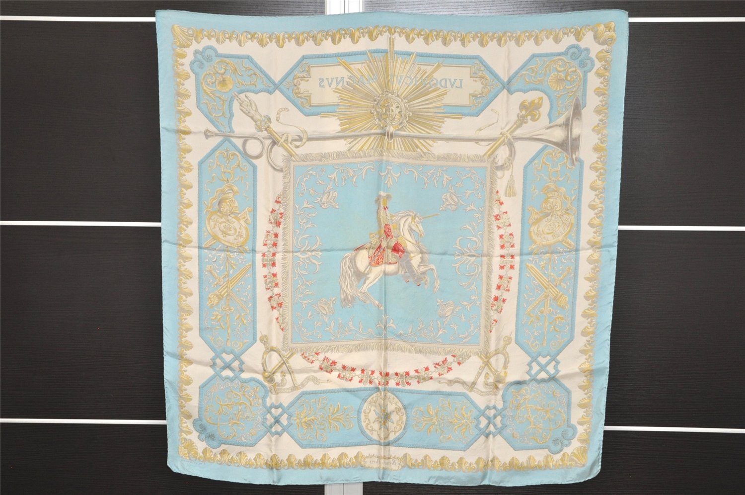 Authentic HERMES Carre 90 Scarf 