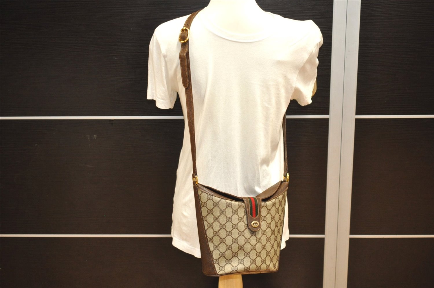 Authentic GUCCI Web Sherry Line Shoulder Cross Bag GG PVC Leather Brown 6567J