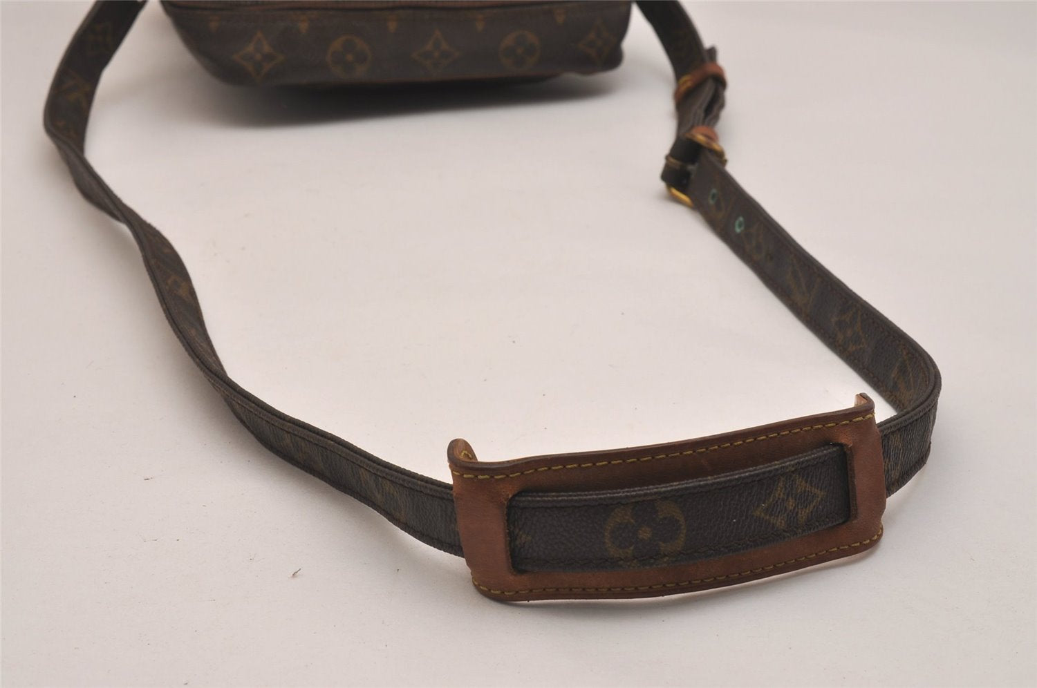 Authentic Louis Vuitton Monogram Danube MM Shoulder Cross Bag M45264 LV 6570J