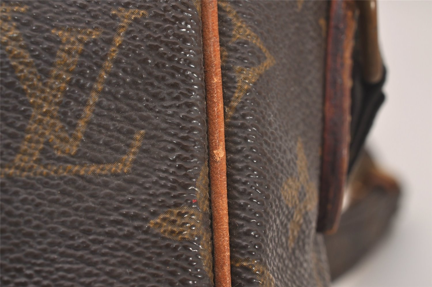 Authentic Louis Vuitton Monogram Danube MM Shoulder Cross Bag M45264 LV 6570J