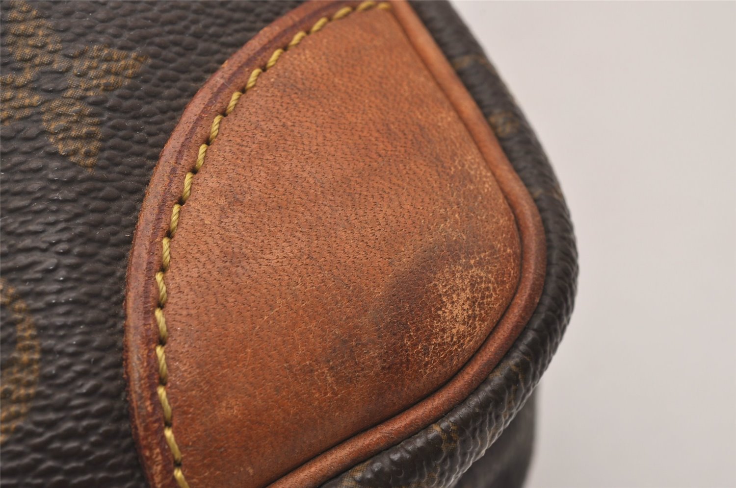 Authentic Louis Vuitton Monogram Danube MM Shoulder Cross Bag M45264 LV 6570J