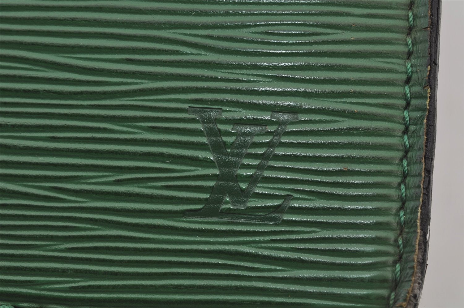 Authentic Louis Vuitton Epi Riviera Hand Bag Green M48184 LV 6582J