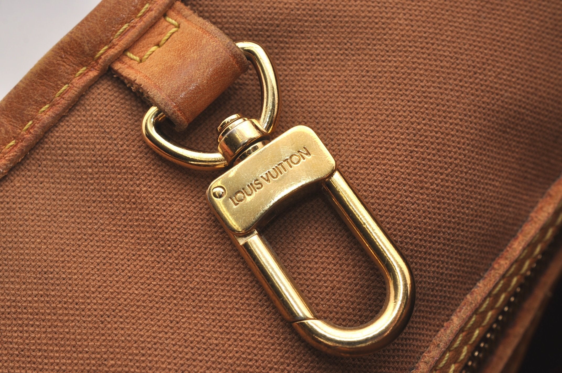 Authentic Louis Vuitton Monogram Batignolles Horizontal Tote Bag M51154 LV 6584J