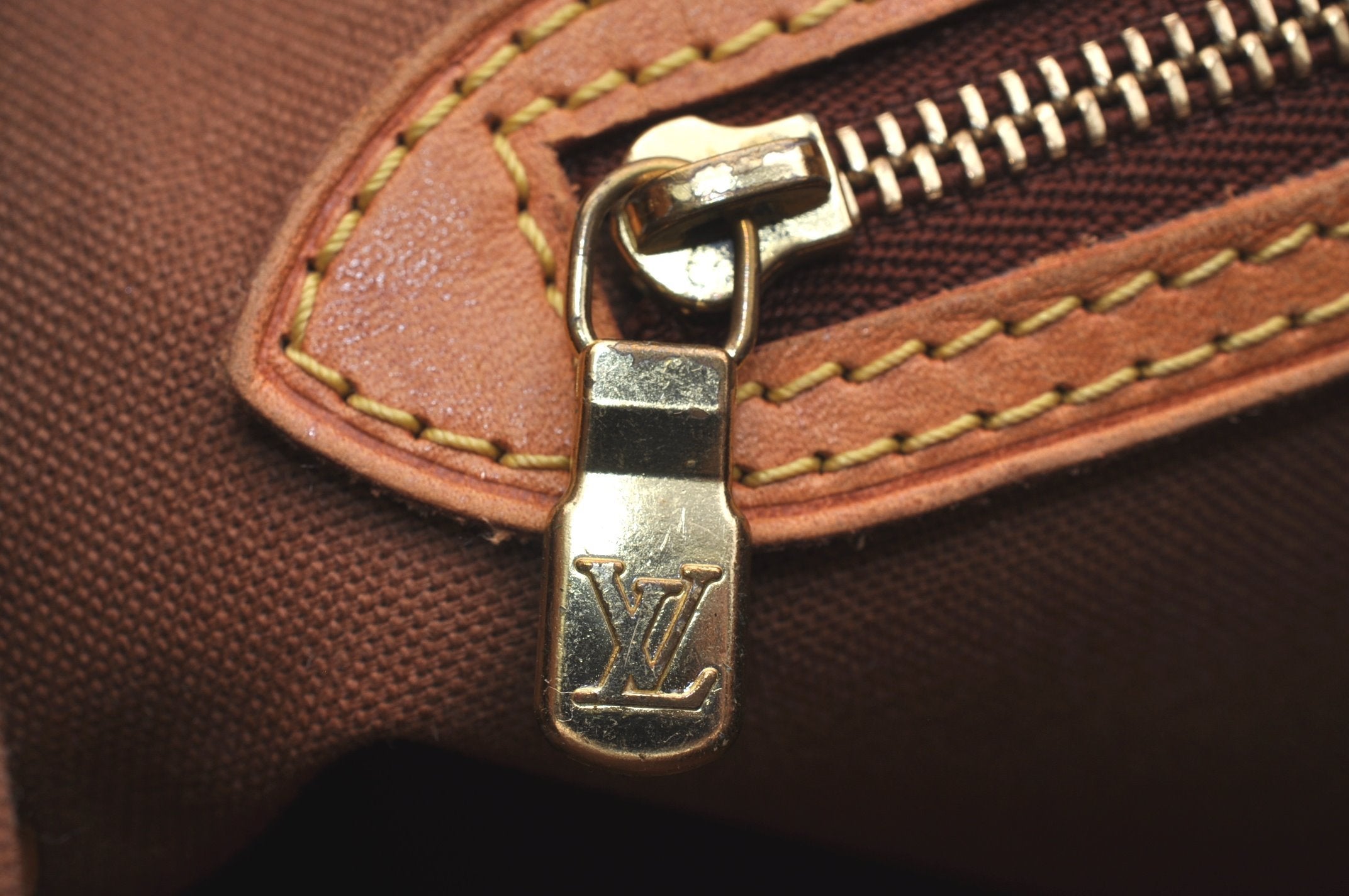 Authentic Louis Vuitton Monogram Batignolles Horizontal Tote Bag M51154 LV 6584J