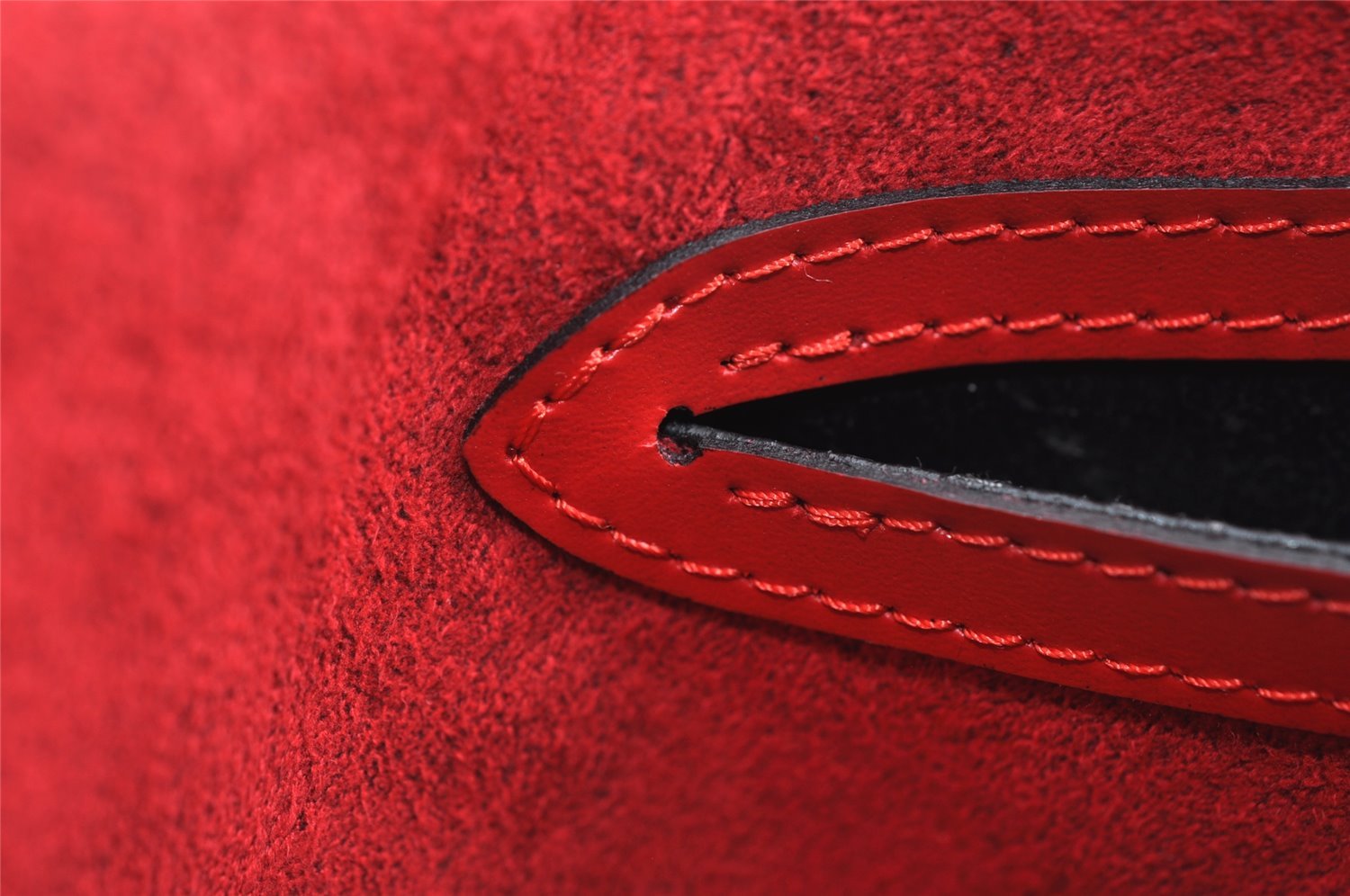 Authentic Louis Vuitton Epi Cannes Red Cosmetic Hand Bag Purse M48037 LV 6585I