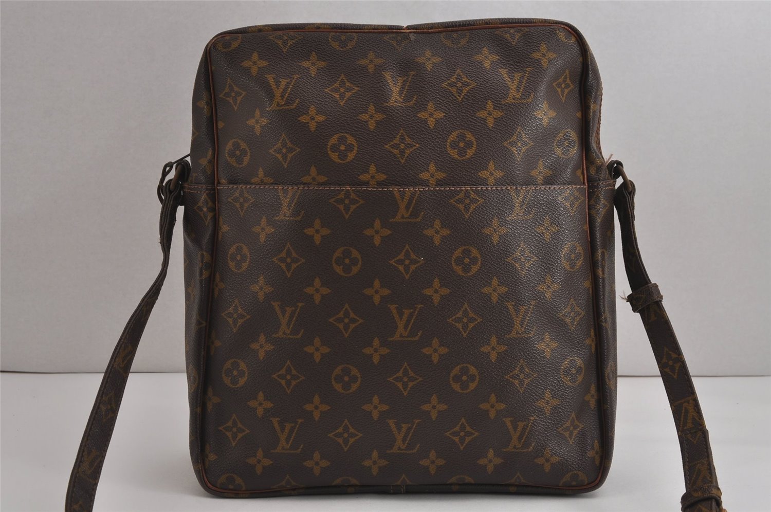 Authentic Louis Vuitton Monogram Marceau Shoulder Cross Body Bag Old Model 6616J