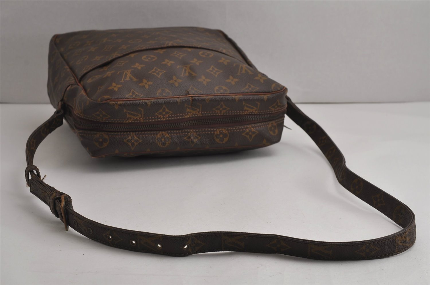 Authentic Louis Vuitton Monogram Marceau Shoulder Cross Body Bag Old Model 6616J