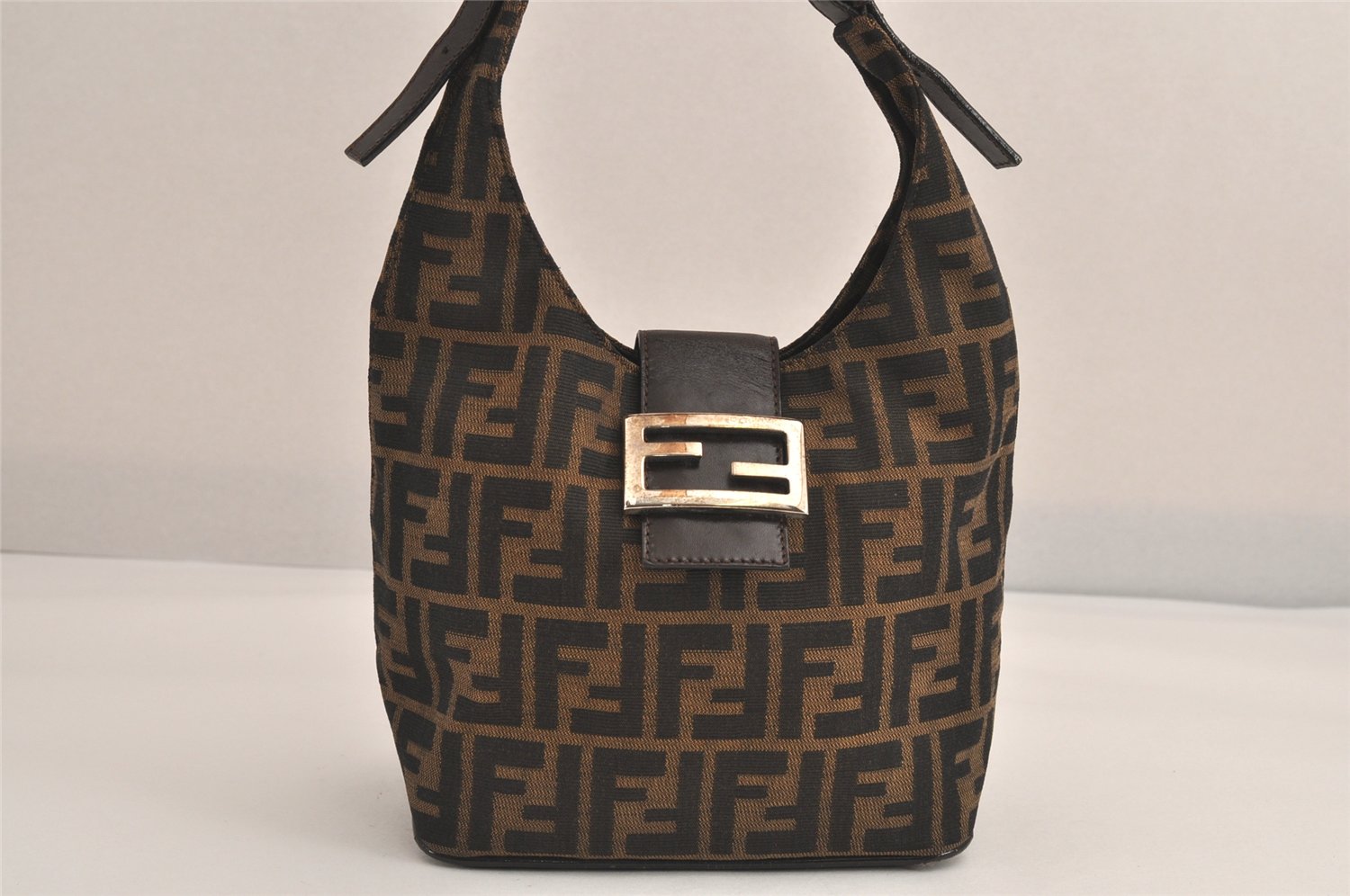 Authentic FENDI Vintage Zucca Shoulder Hand Bag Purse Canvas Leather Brown 6621M