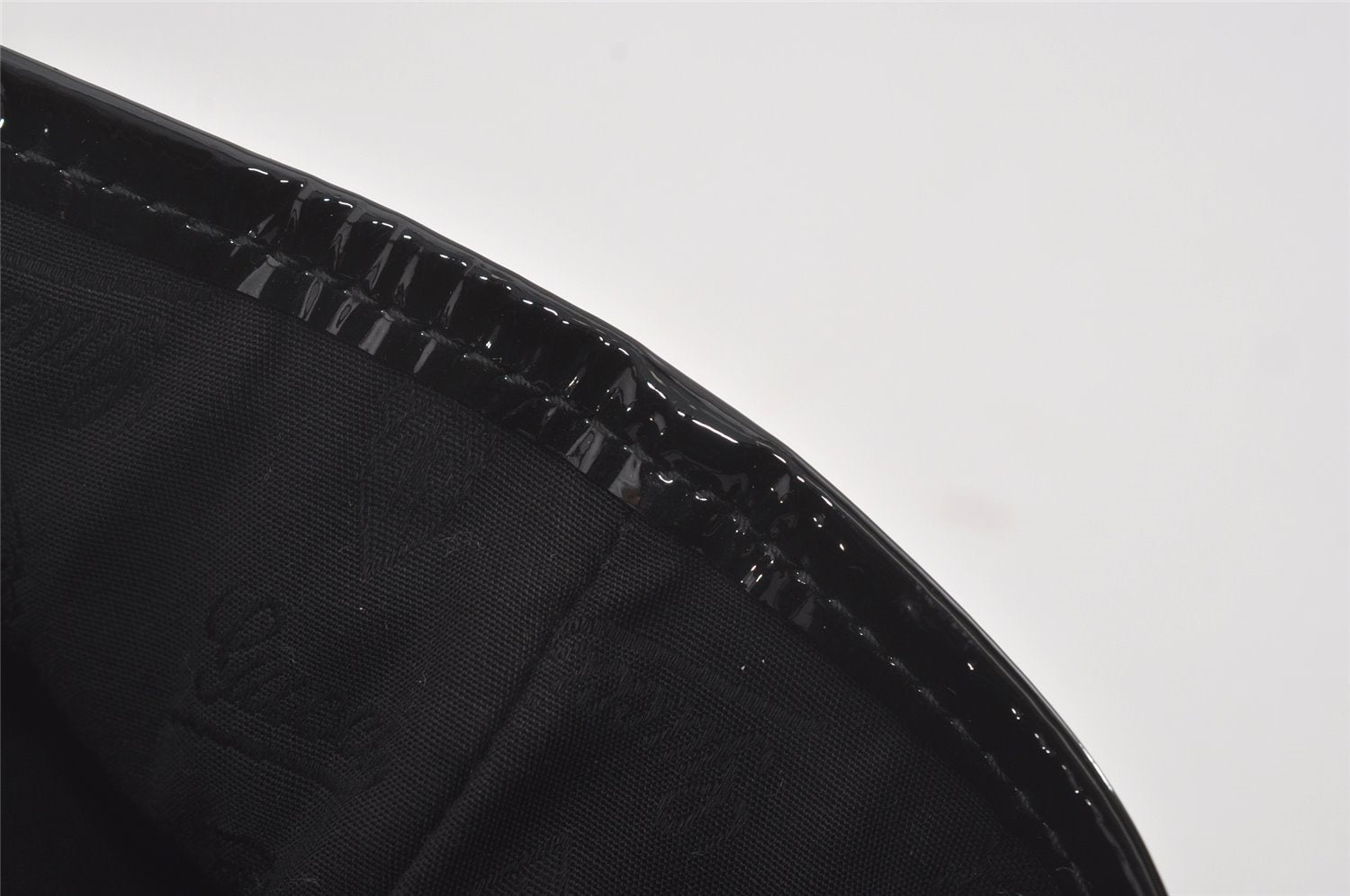 Authentic GUCCI Jolie Shoulder Tote Bag GG Canvas Enamel 211975 Black 6624I