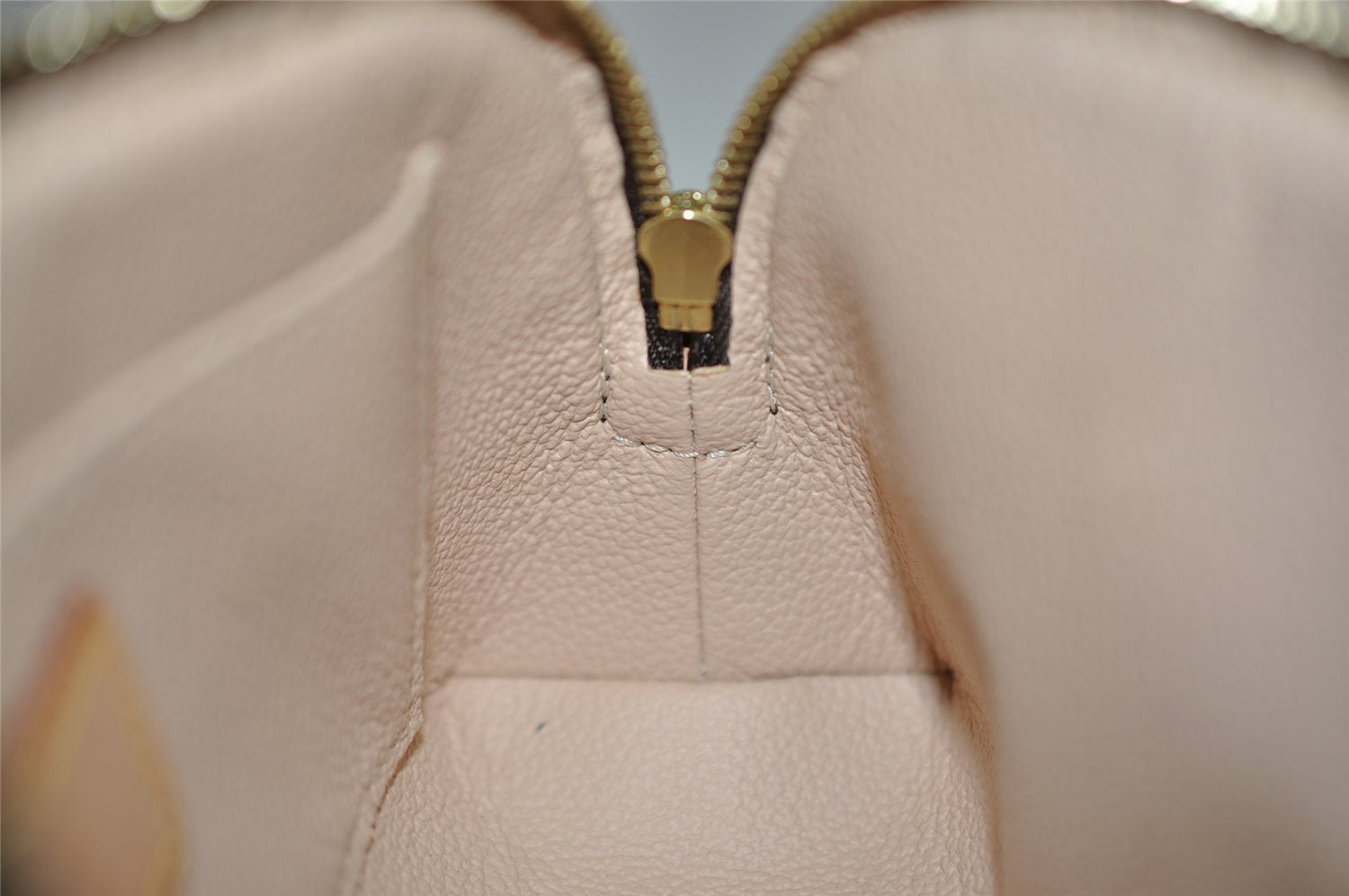 Authentic Louis Vuitton Monogram Pochette Cosmetic Pouch M47515 LV 6628I