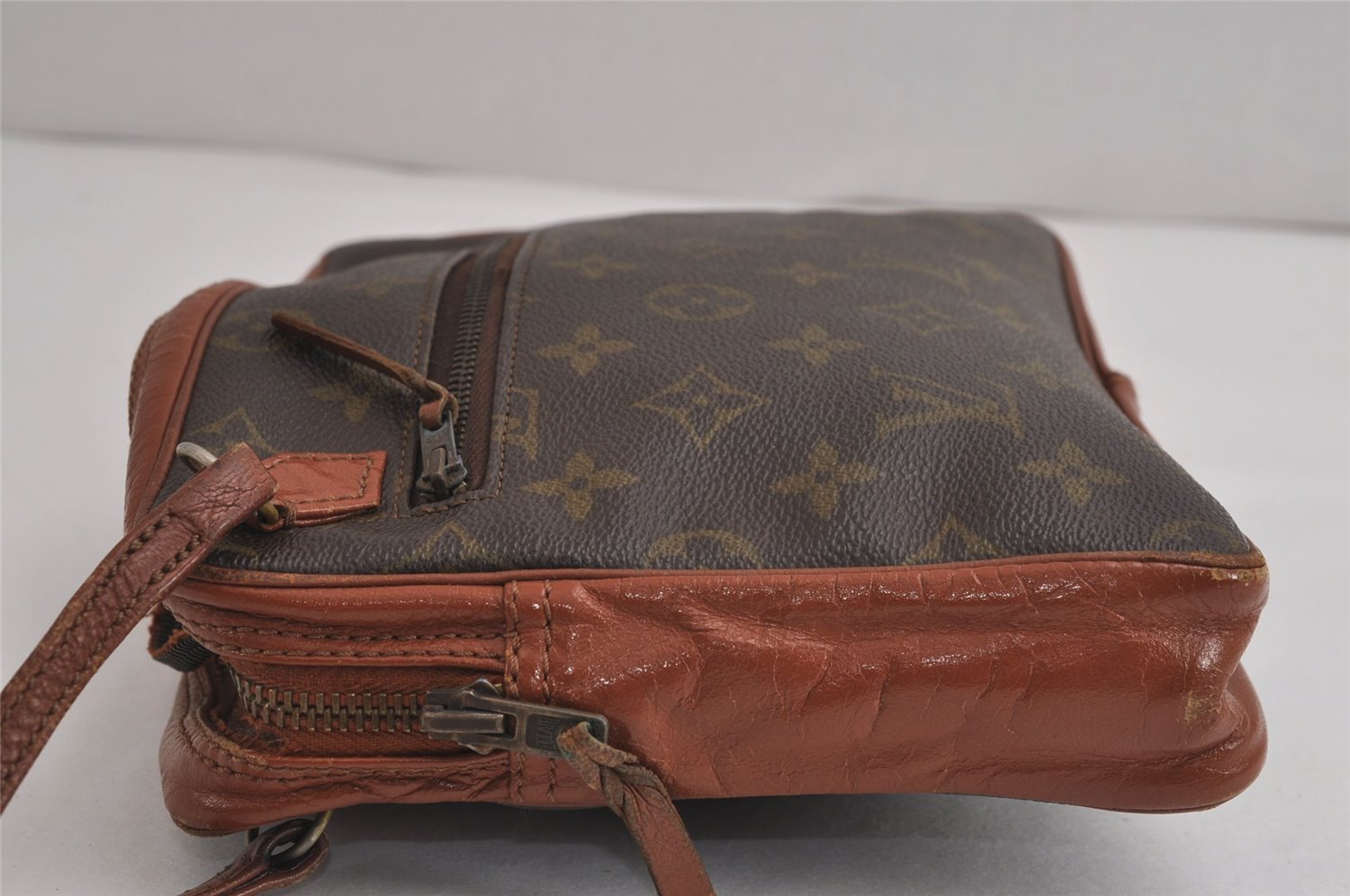 Authentic Louis Vuitton Monogram Pochette Sport Clutch Bag Old Model Junk 6631J