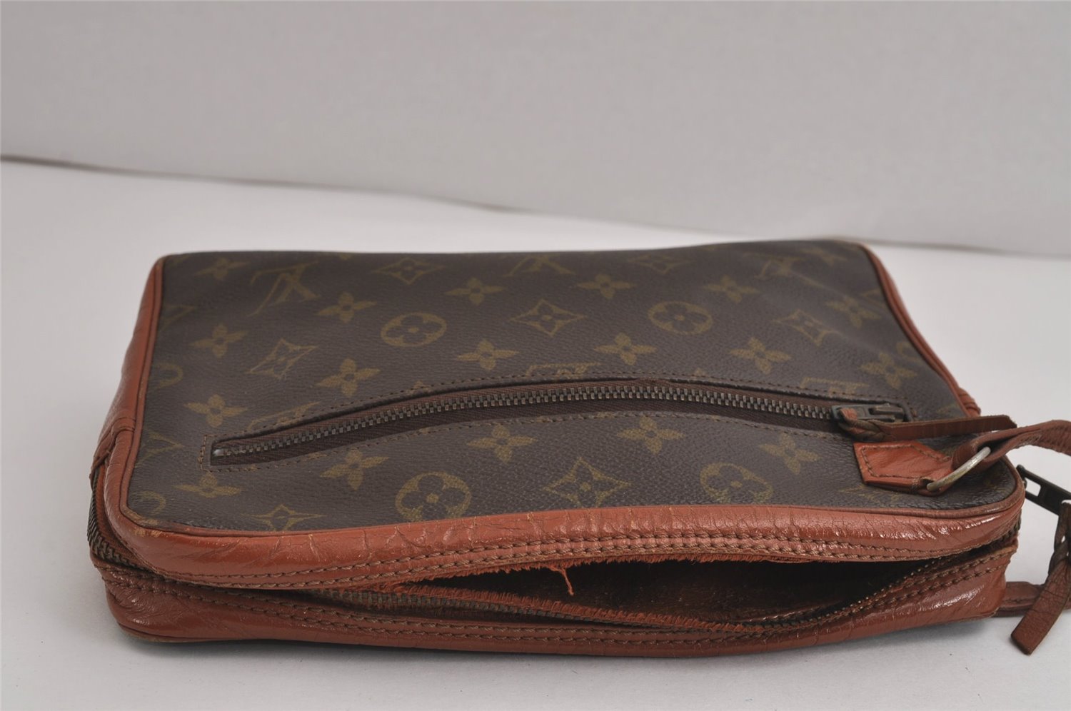 Authentic Louis Vuitton Monogram Pochette Sport Clutch Bag Old Model Junk 6631J