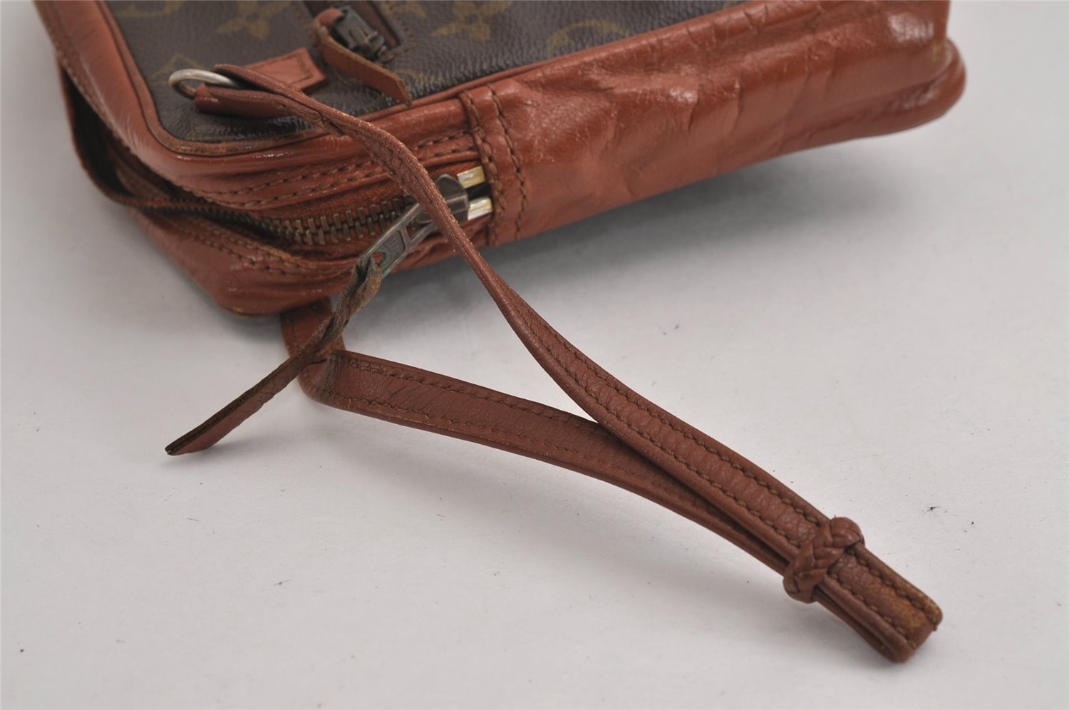 Authentic Louis Vuitton Monogram Pochette Sport Clutch Bag Old Model Junk 6631J