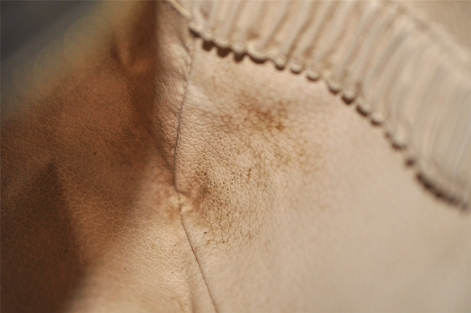 Auth Louis Vuitton Monogram Trousse Toilette 28 Clutch Hand Bag M47522 LV 6632I