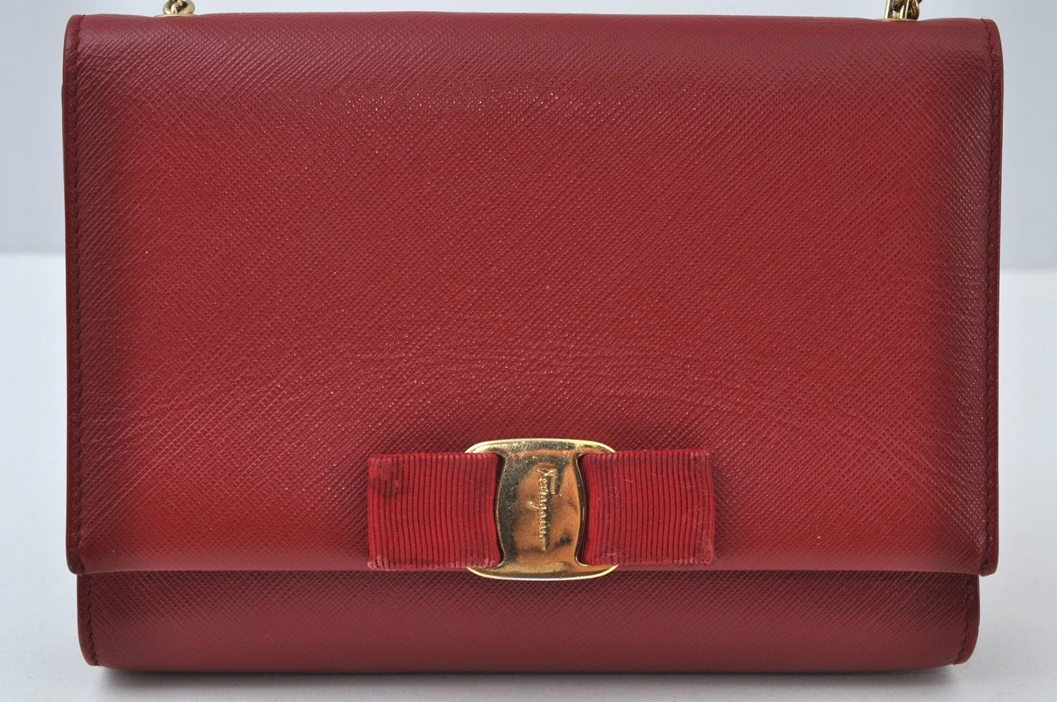 Authentic Salvatore Ferragamo Vara Ribbon Leather Chain Shoulder Bag Red 6642I