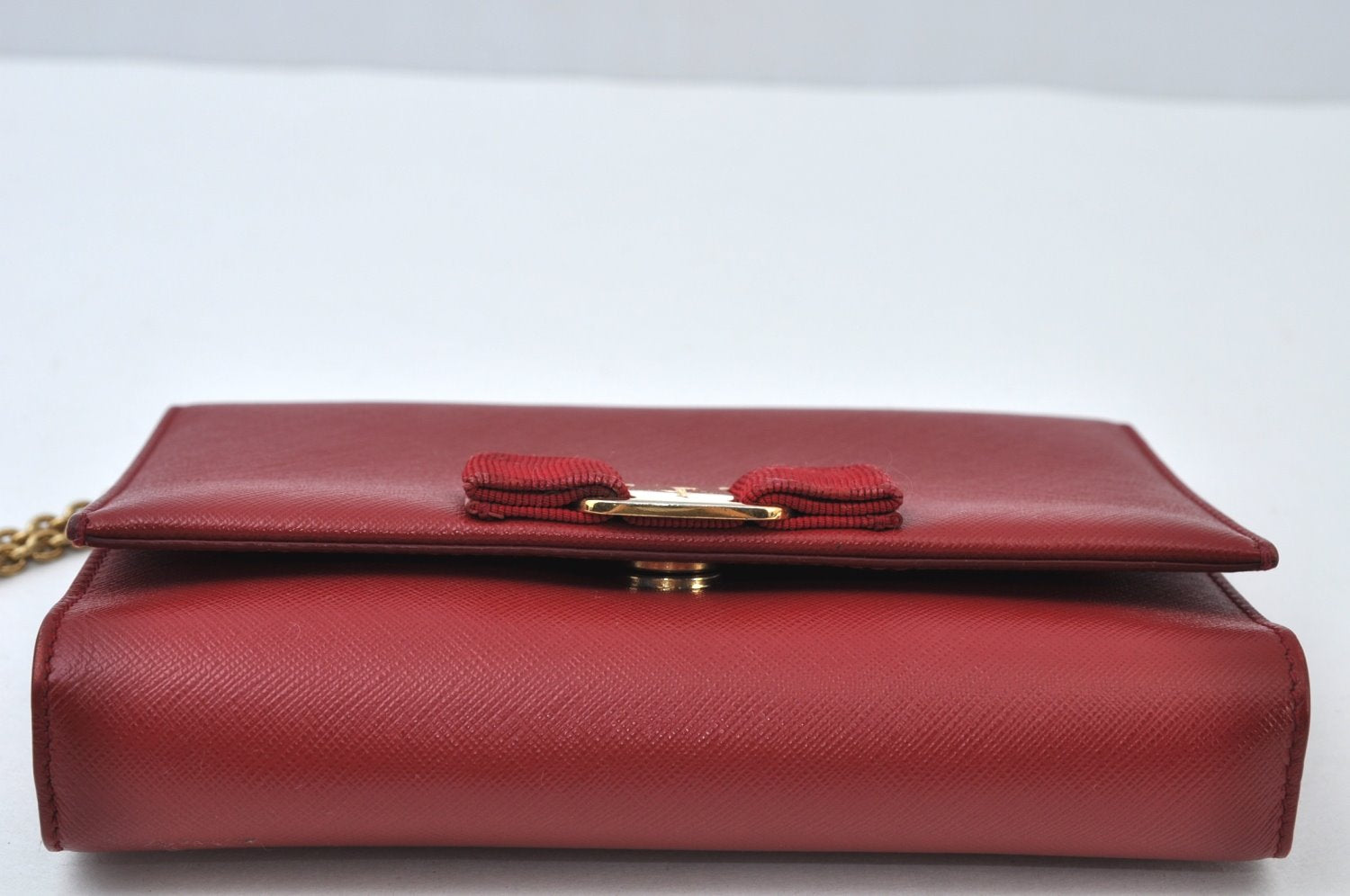 Authentic Salvatore Ferragamo Vara Ribbon Leather Chain Shoulder Bag Red 6642I