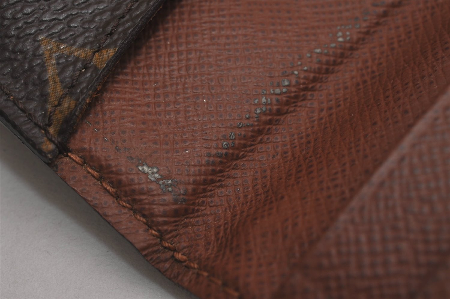 Authentic Louis Vuitton Monogram Ludlow Bifold Wallet Purse M61927 LV 6660J