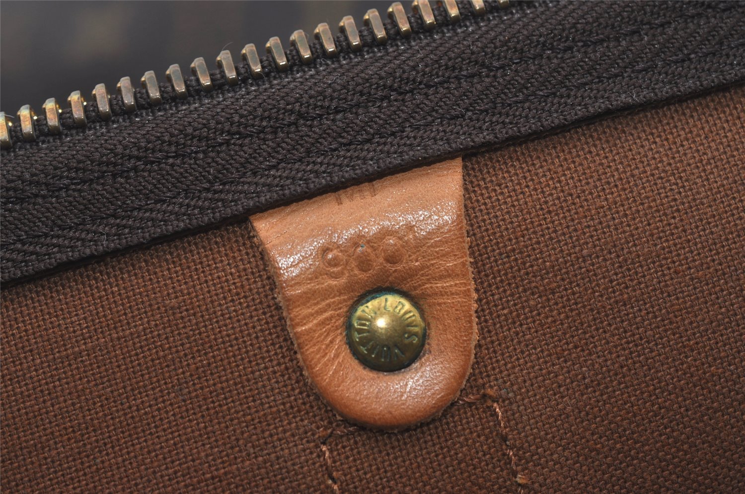 Authentic Louis Vuitton Monogram Keepall 55 Travel Boston Bag M41424 LV 6664I