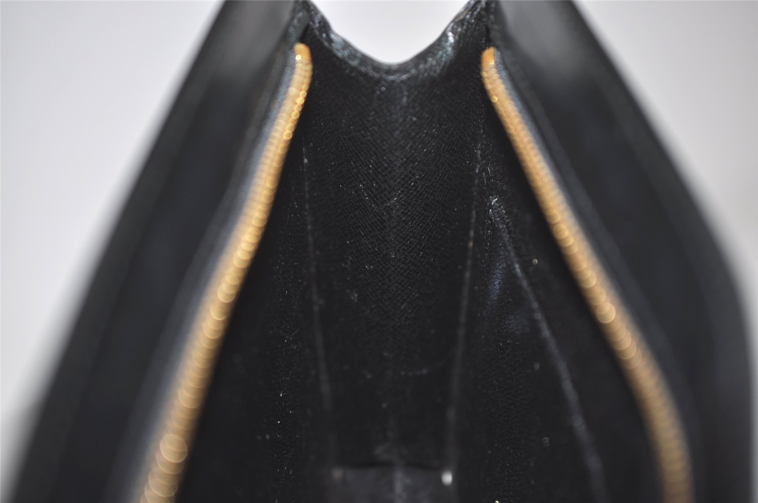 Authentic Louis Vuitton Epi Pochette Homme Clutch Hand Bag Black M52522 LV 6668I