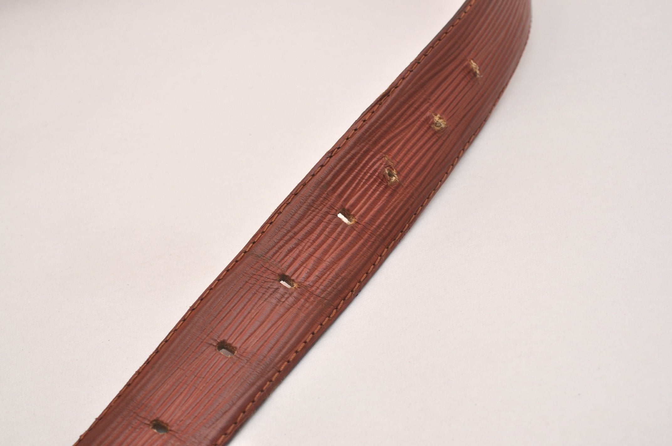 Authentic Louis Vuitton Epi Ceinture Belt 83-93cm 32.7-36.6