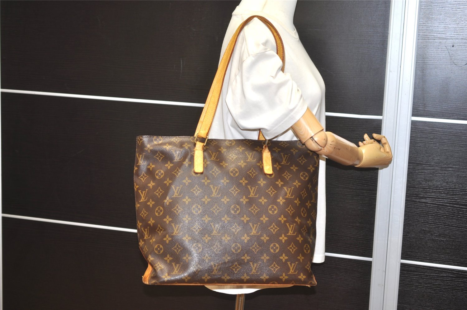 Authentic Louis Vuitton Monogram Cabas Mezzo Shoulder Tote Bag M51151 LV 6669I