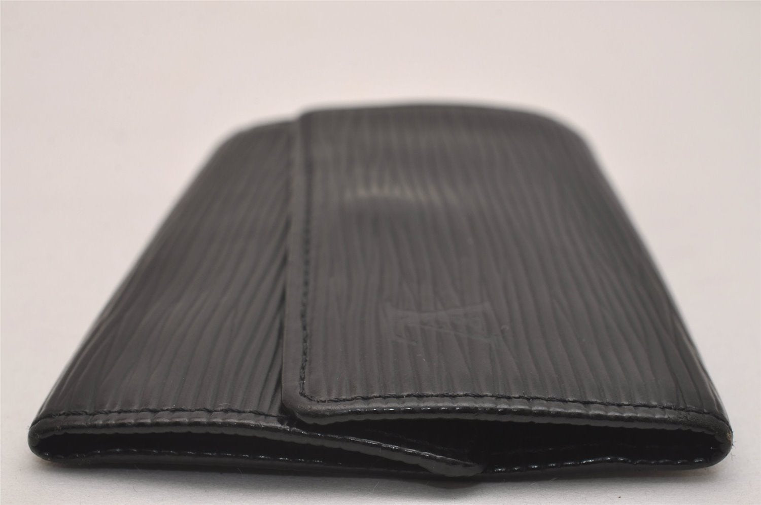 Authentic Louis Vuitton Epi Multicles 6 Key Case Black M63812 LV 6670J