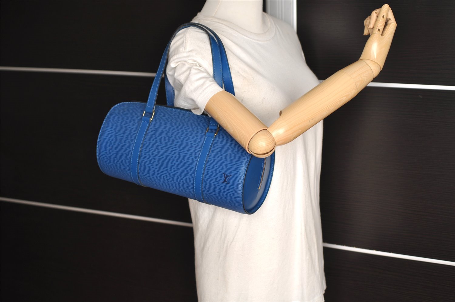 Authentic Louis Vuitton Epi Soufflot Hand Bag Blue M52225 LV 6671I