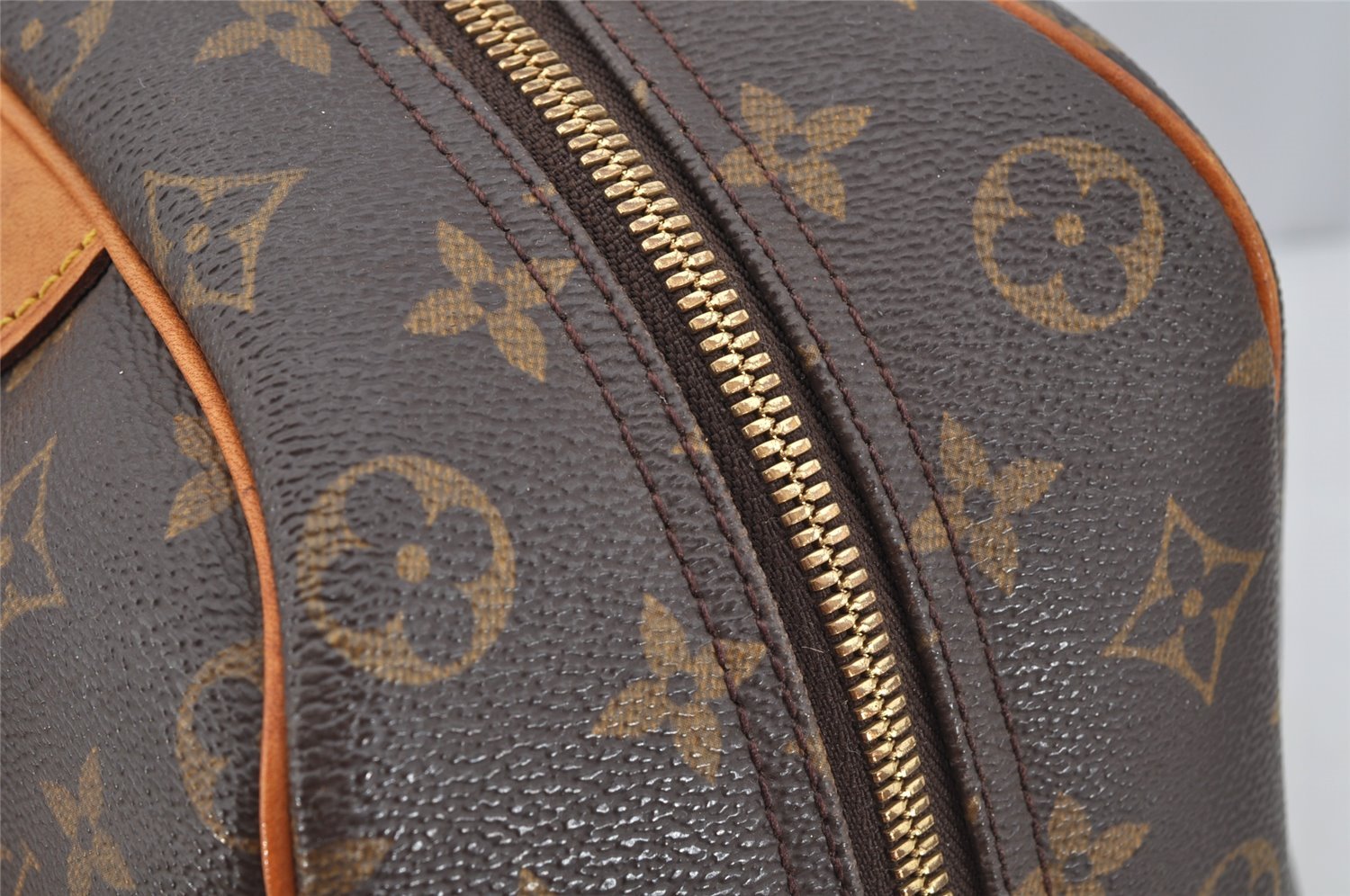 Authentic Louis Vuitton Monogram Deauville Hand Bag M47270 LV 6672I