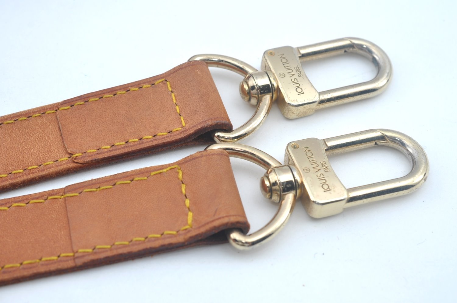 Authentic Louis Vuitton Leather Shoulder Strap Beige 40.2-46.9