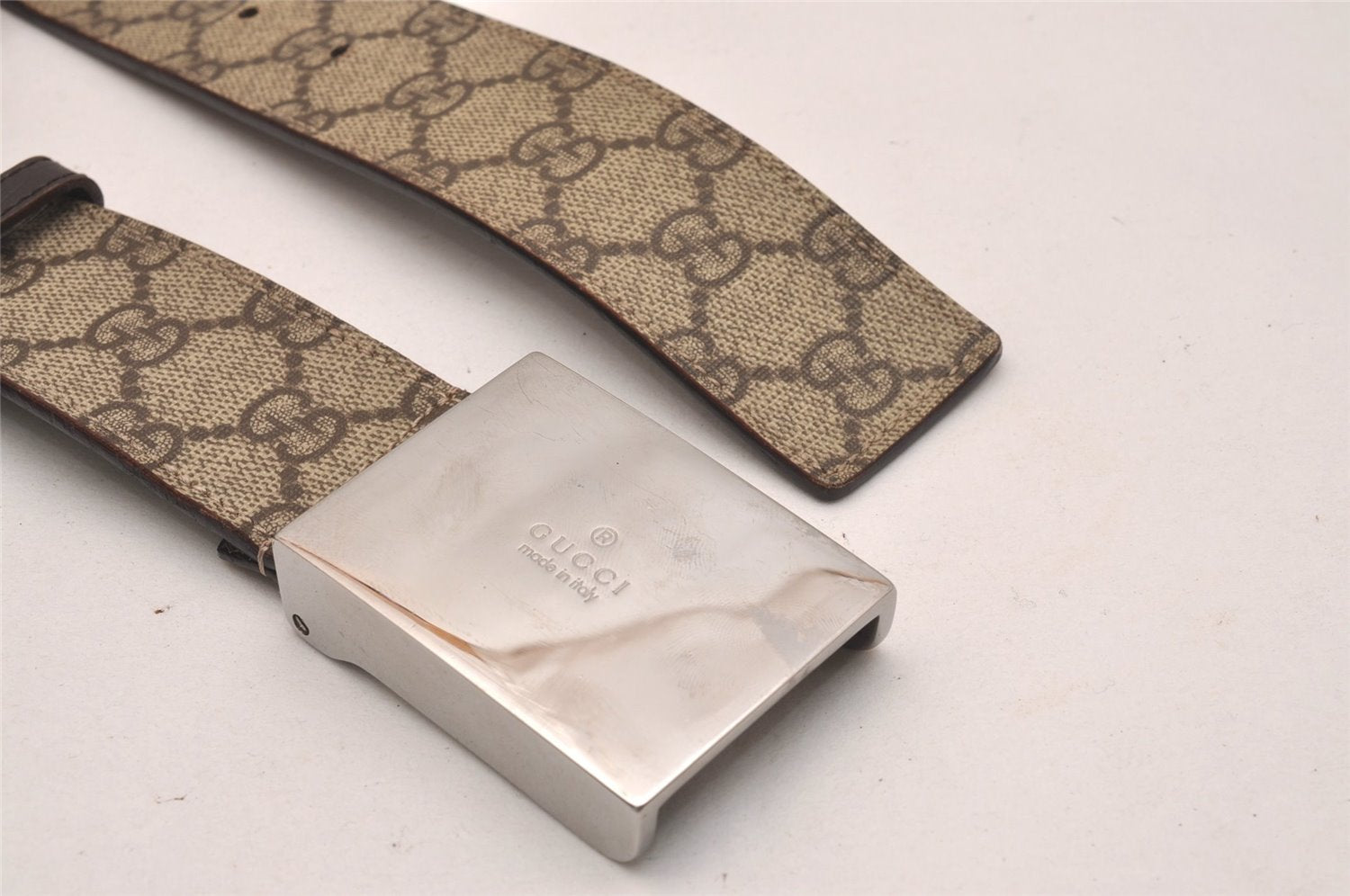 Authentic GUCCI Vintage Belt GG PVC Leather 27-28.9