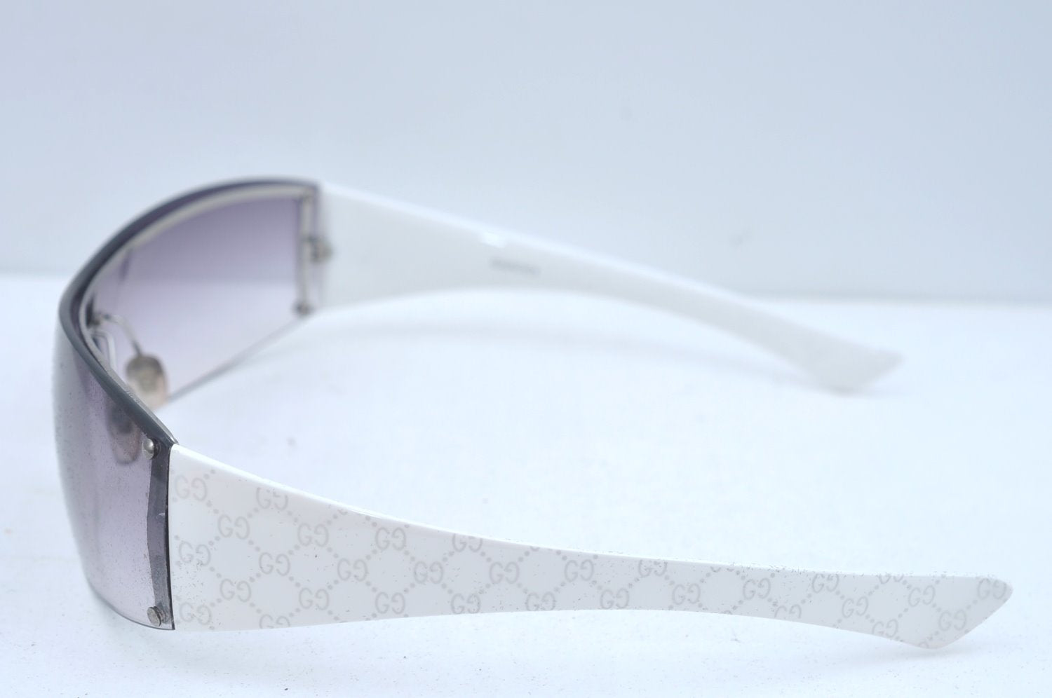 Authentic GUCCI Vintage Sunglasses GG 1839/F/S Plastic Silver Clear 6676J