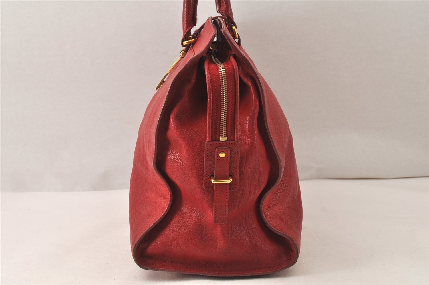 Authentic YVES SAINT LAURENT Cabas Shyc Tote Hand Bag Leather 275091 Red 6678K