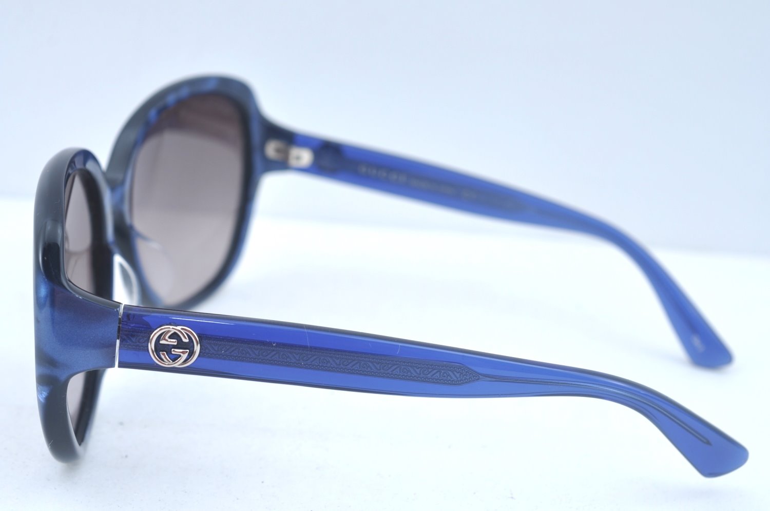 Authentic GUCCI Vintage Sunglasses GG 0080SK Plastic Blue 6679J