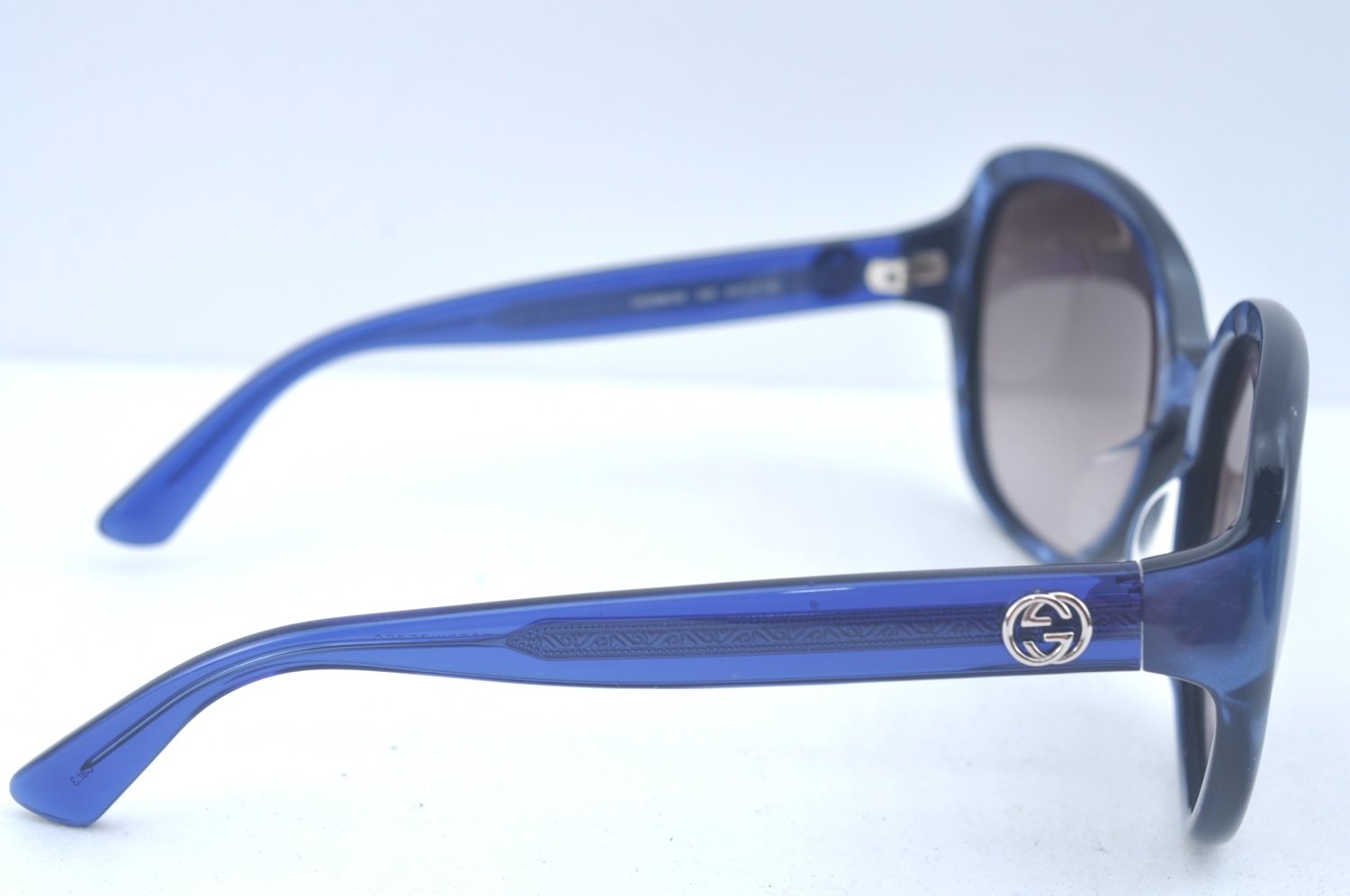 Authentic GUCCI Vintage Sunglasses GG 0080SK Plastic Blue 6679J