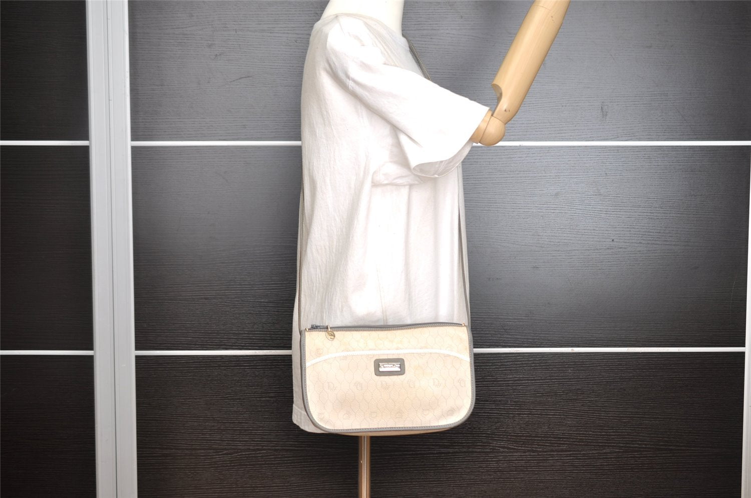 Authentic Christian Dior Honeycomb Shoulder Cross Bag PVC Leather White 6684I