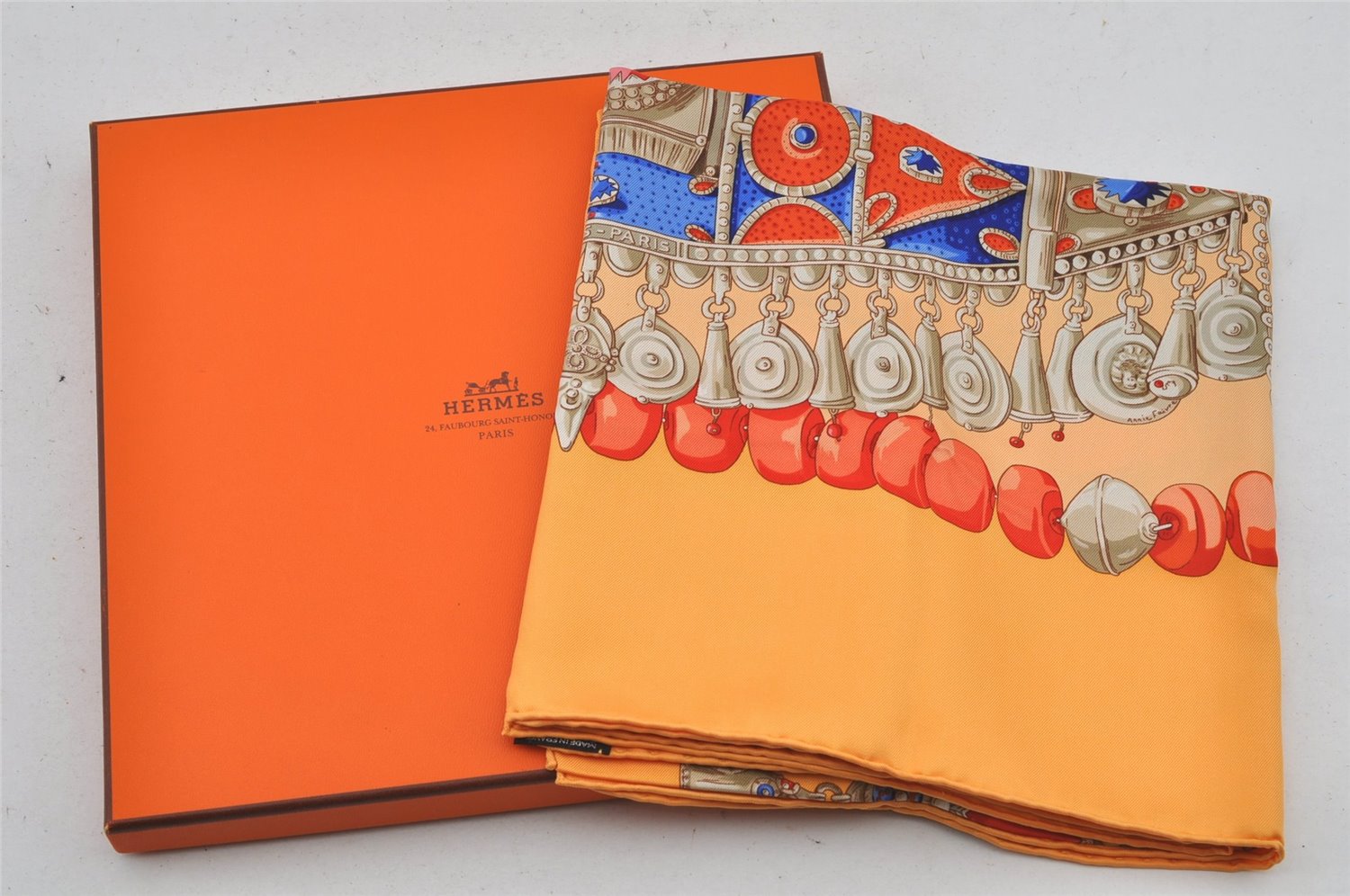 Authentic HERMES Carre 90 Scarf 