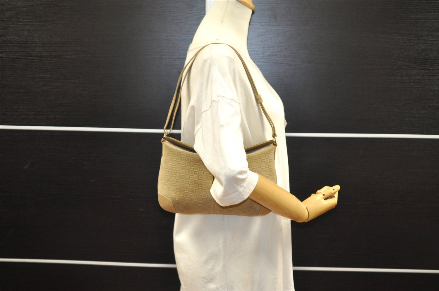 Authentic GUCCI Square GG Shoulder Bag Purse Suede Leather 0014147 Beige 6698I