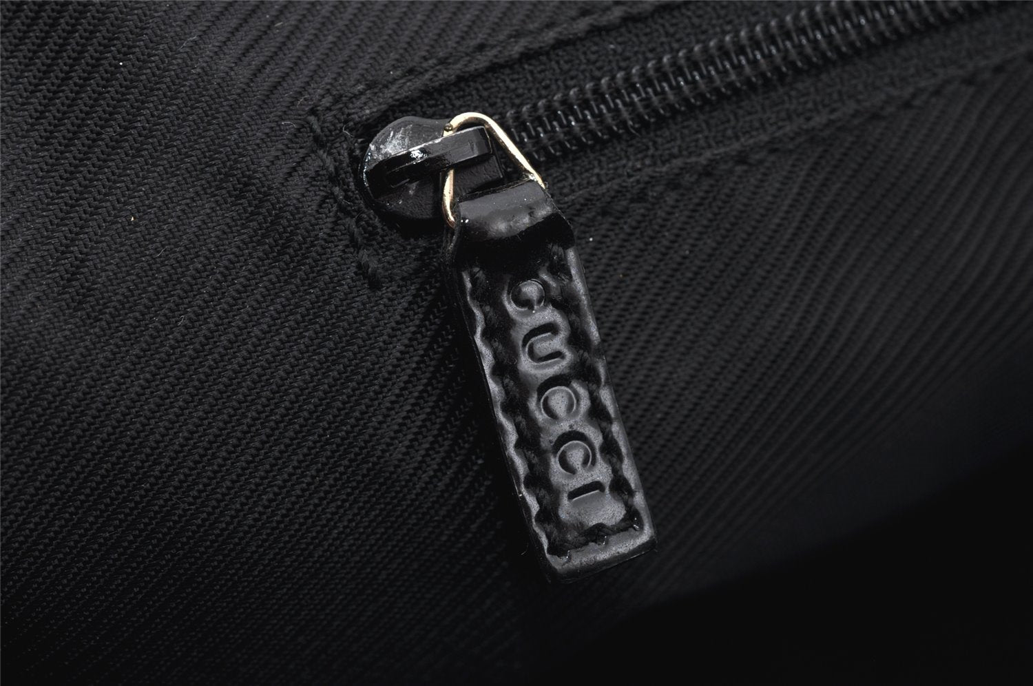 Authentic GUCCI Vintage Shoulder Hand Bag GG Canvas Enamel 0021122 Black 6701I