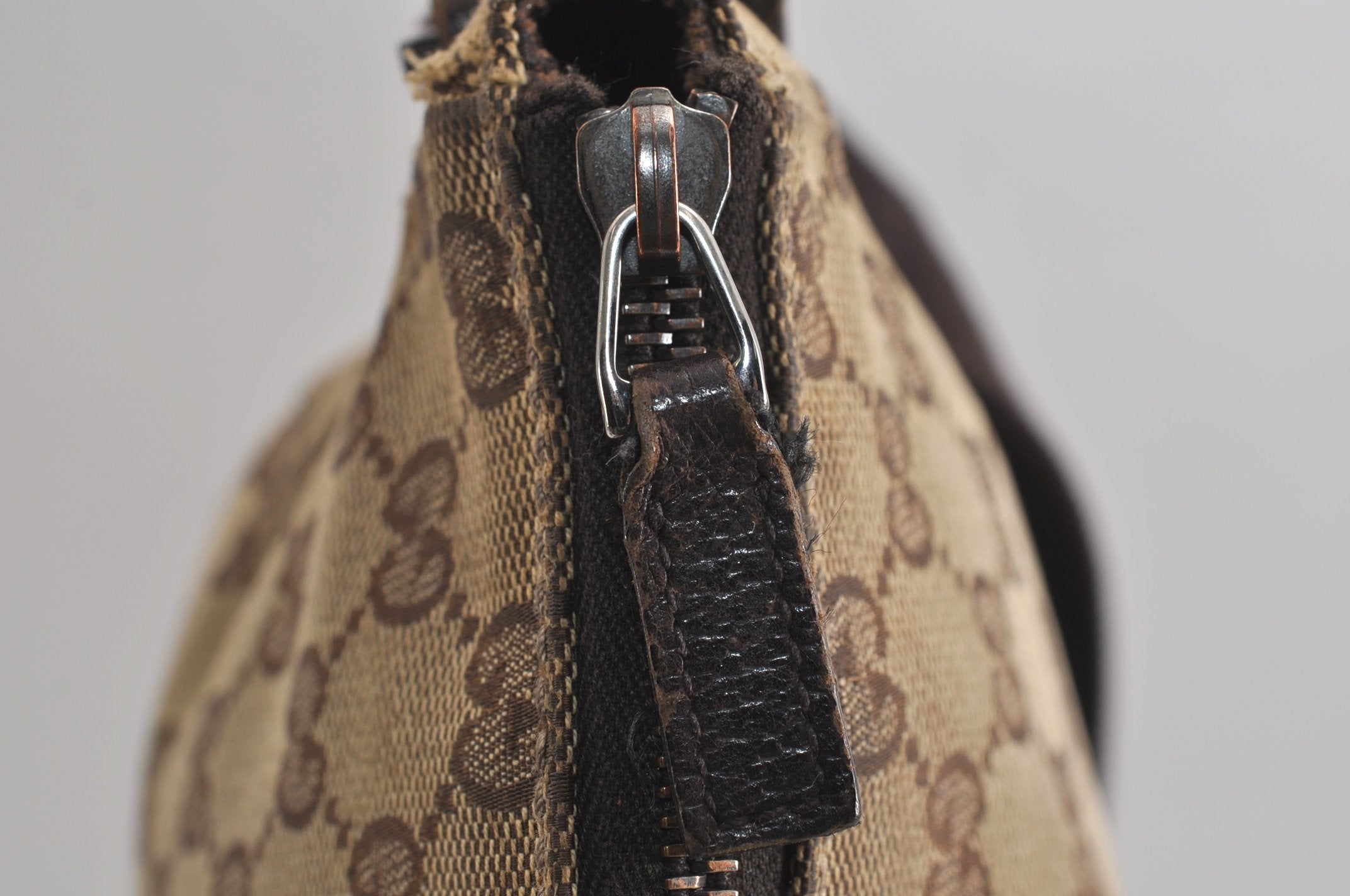 Authentic GUCCI Shoulder Cross Body Bag GG Canvas Leather 114273 Brown 6705J